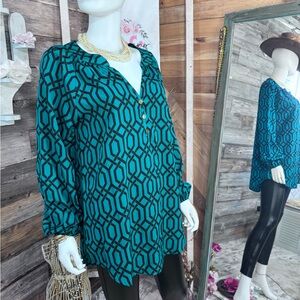 Mud Pie Geo Patterned Balloon Sleeve Poplin Tunic Green and Black Medium